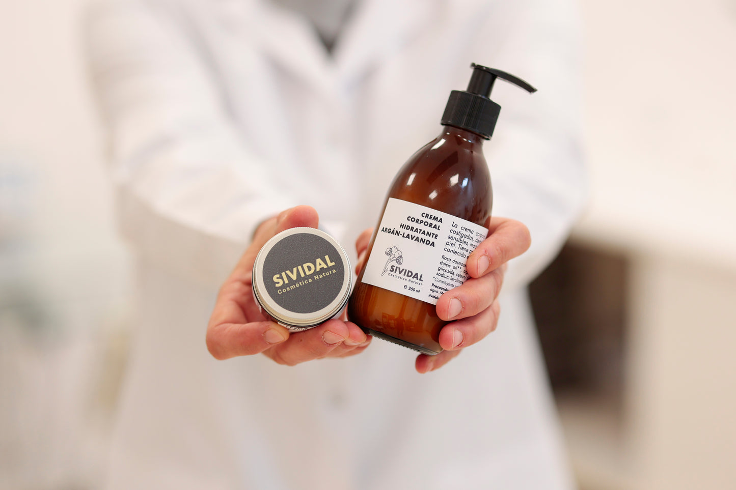 CREMA CORPORAL HIDRATANTE Y NUTRITIVA - ARGAN-LAVANDA 250ML